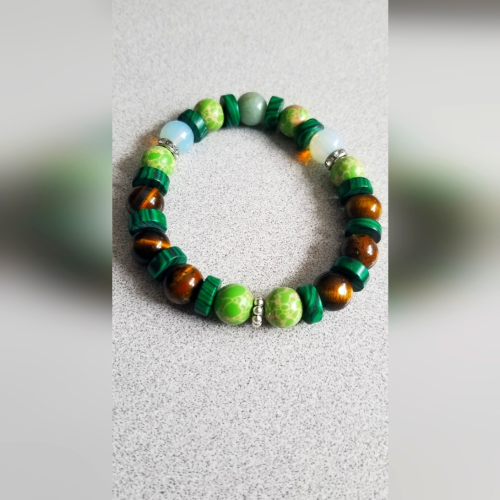 10mm natural stone bead stretch bracelet NWOT